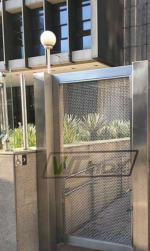 Batente de Porta em Aço Inox Batente de Porta em Aço Inox