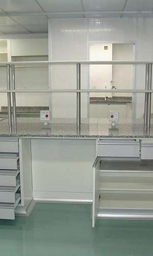 Cotação de móveis para laboratórios
