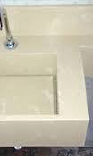 Lavatório com cuba de pedra Lavatório com cuba de pedra